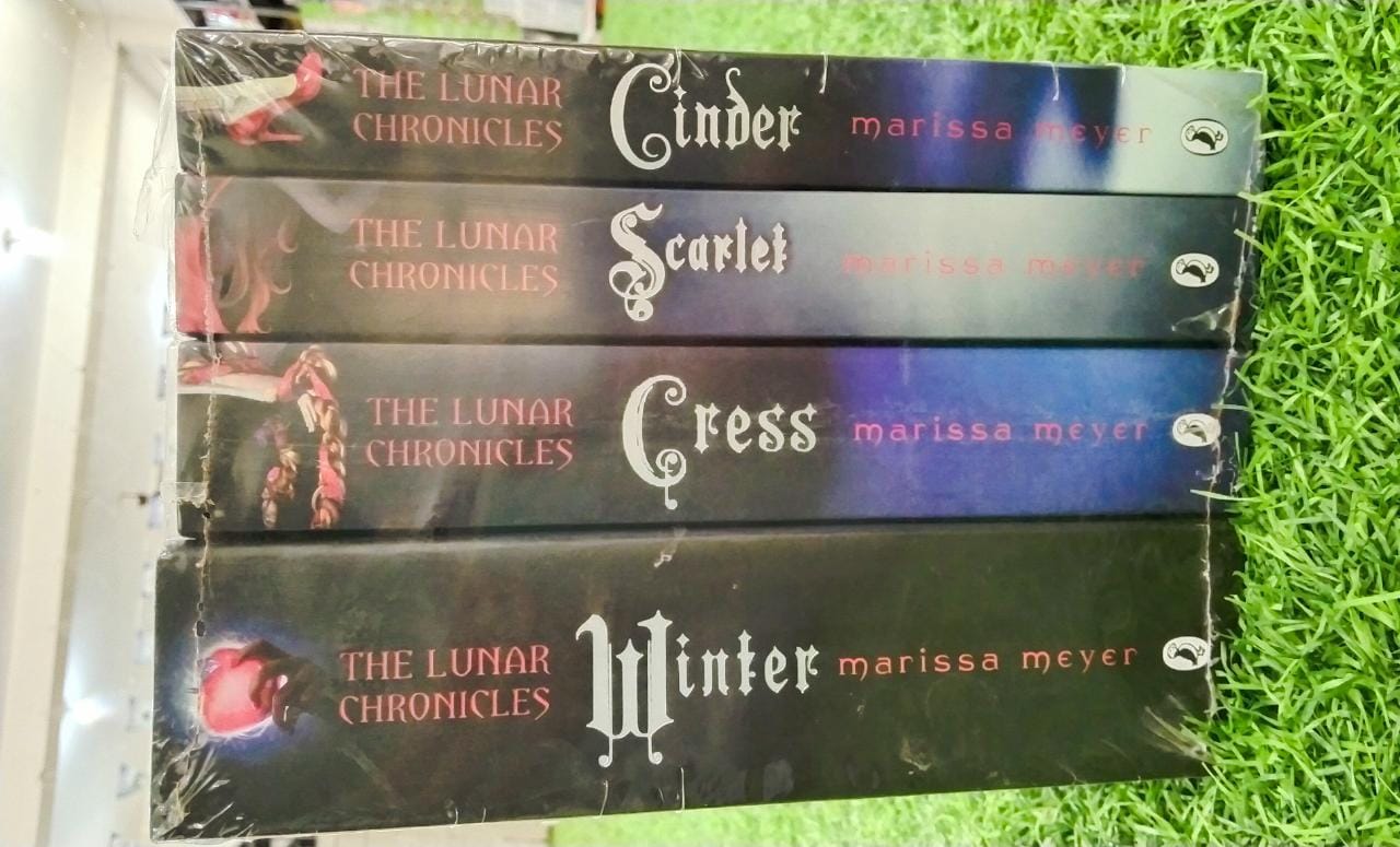 The Lunar Chronicles Set